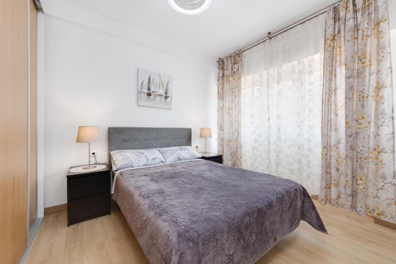 Comfortable Apartment With Wi-Fi Alicante Eksteriør billede